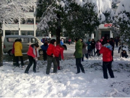 寒假白癜风专项门诊:祛白学习两不误 健康颜值双丰收